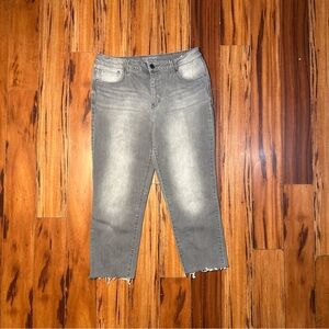 Maurices Stone-Washed Gray Cropped Jeans Women’s 16 Long